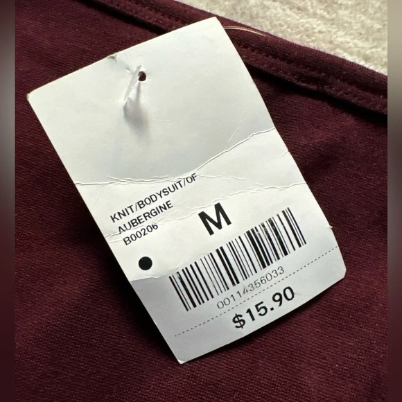 NWT Forever 21 Burgundy Purple Long Sleeve Cold Shoulder Bodysuit Size Medium - Picture 3 of 3